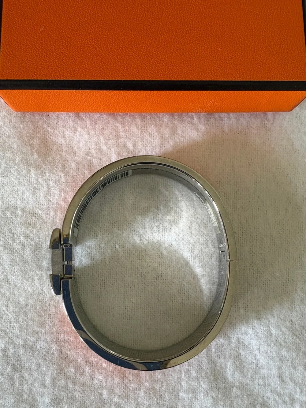 Hermes up sale